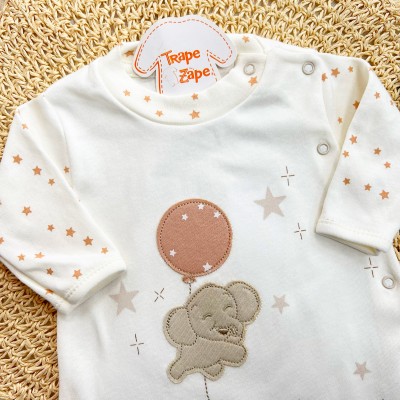 Macacão Malha Trape Zape - Elefantinhos e Estrelinhas - Off White e Bege